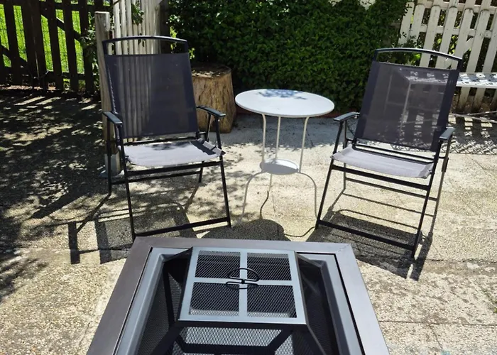 Ideal For Camino Quiet Space Away From Crowds
